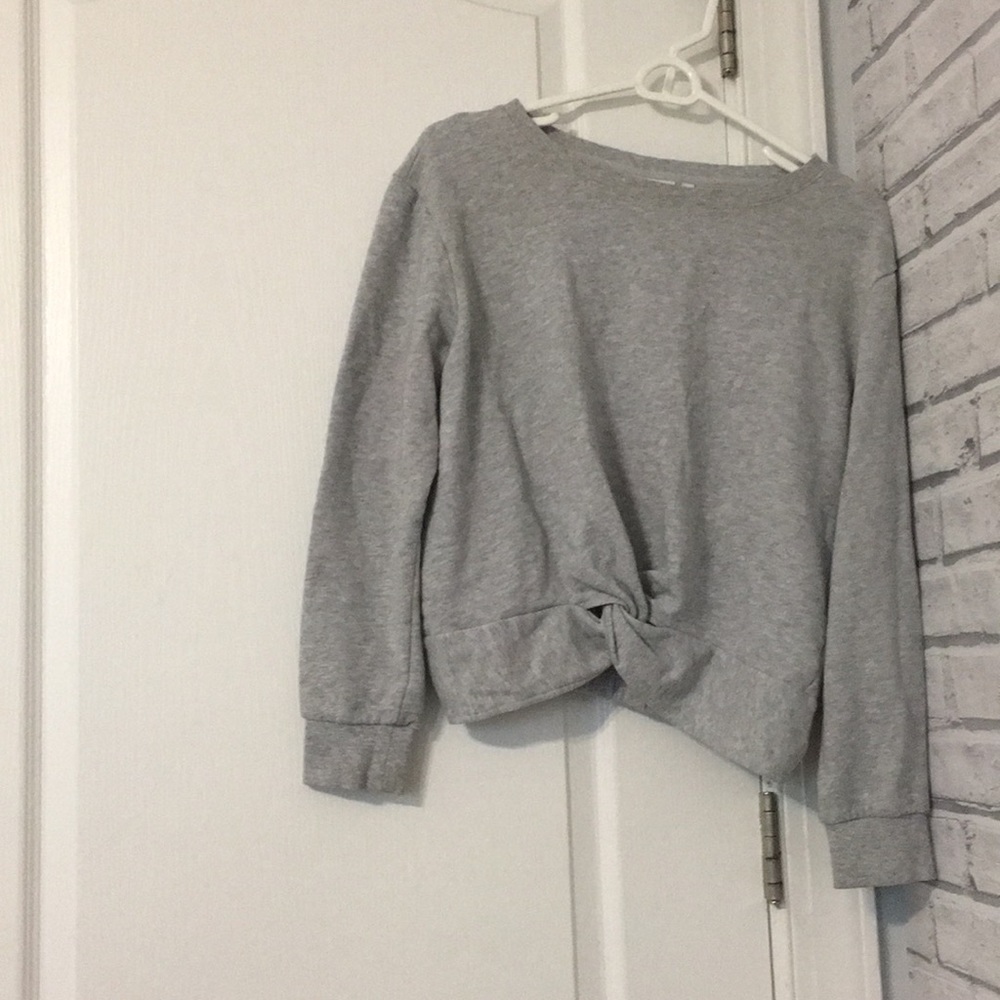 Grey sweatshirt
